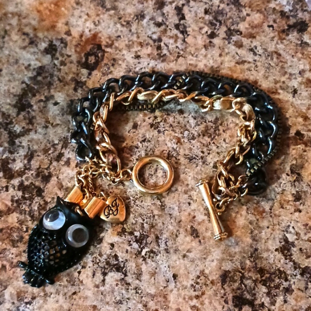 BETSEY JOHNSON OWL Charm Bracelet Gold & Black Link Chains
